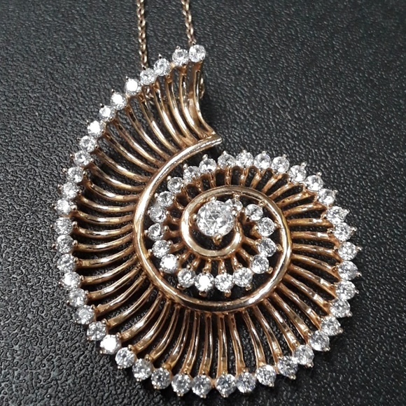 Shell necklace 18 in chain almost Rose gold - Picture 2 of 3